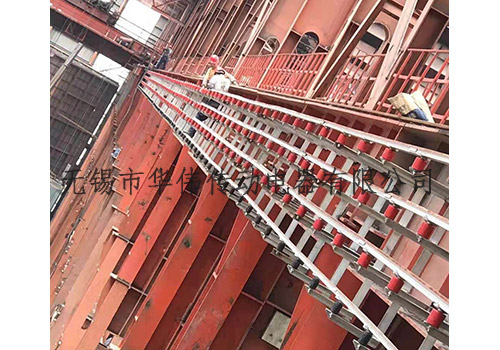 鋼體滑觸線作為特殊的電力傳輸設備其自身適應型強可塑性更強